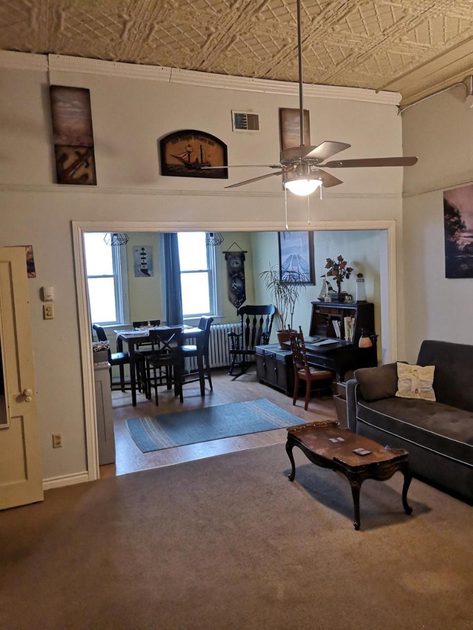 Canalside Restaurant, Inn & Kitchen Store ميناء كولبورن المظهر الخارجي الصورة